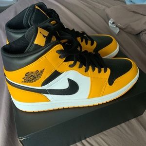 Jordan 1s Mid